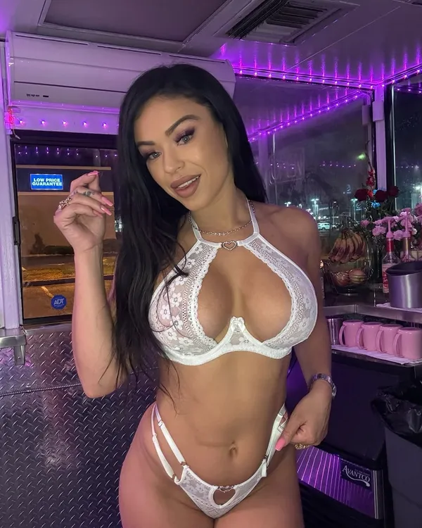 Heffanie's BabeWiki Profile