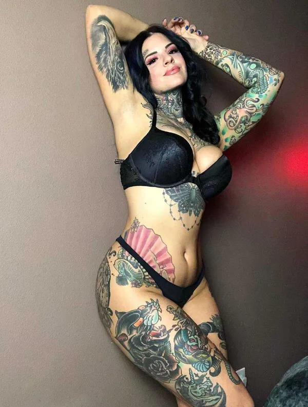 Heidi Lavon's BabeWiki Profile