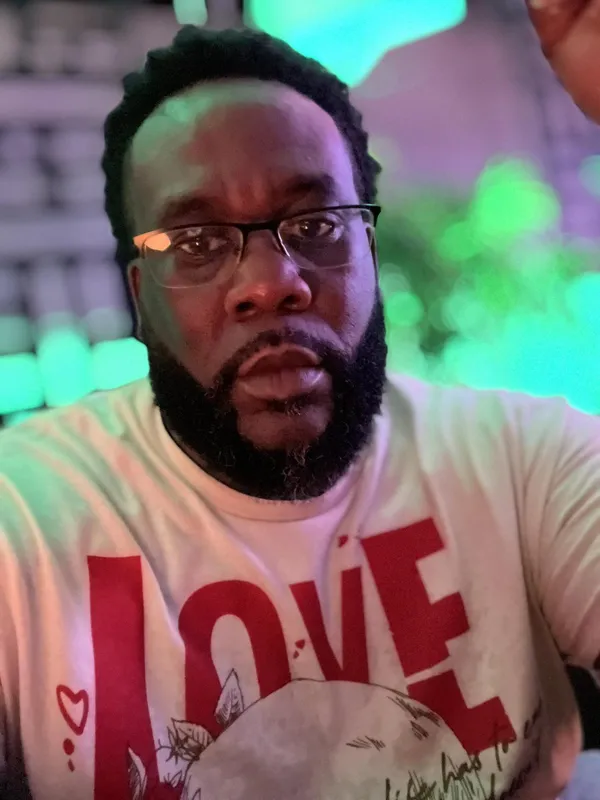 Hektek Desires's BabeWiki Profile