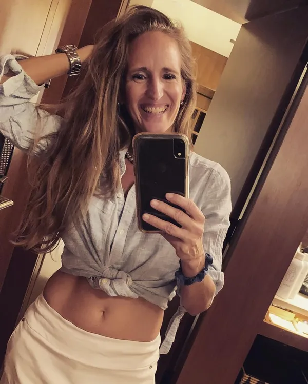 Hella Cougar's photo 6