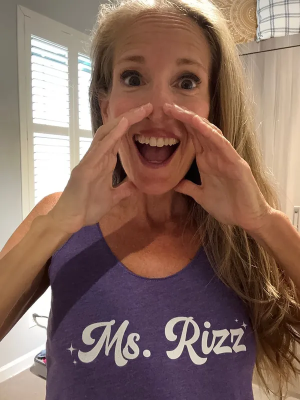 Hella Cougar's photo 7