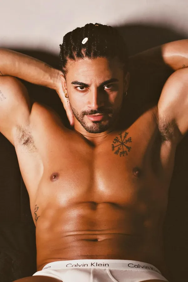 Hiuri Cruz's photo 4