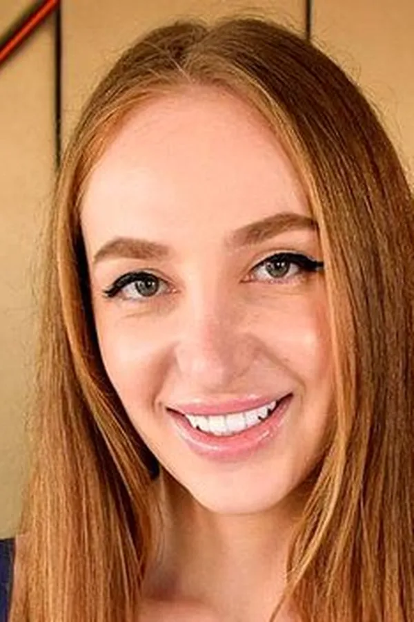 Holly Quinn's BabeWiki Profile