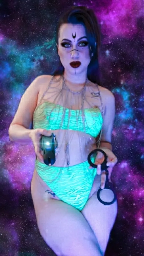 hollygraphixxx's BabeWiki Profile