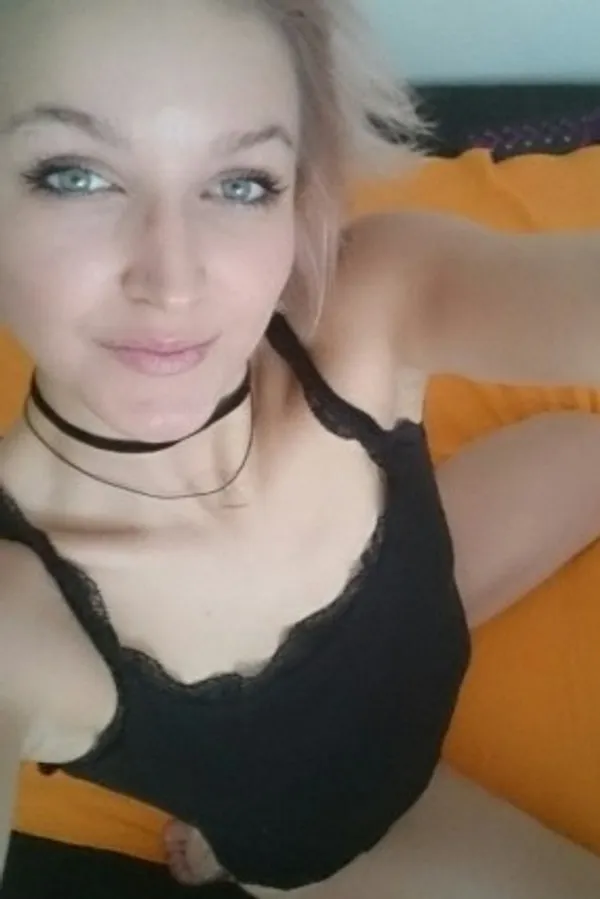 honeyjanex's photo 3