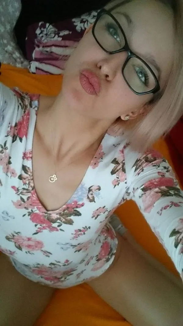 honeyjanex's BabeWiki Profile