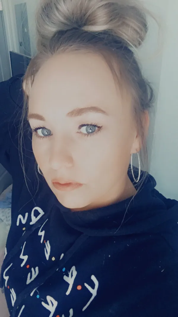 HoneyLynn's BabeWiki Profile