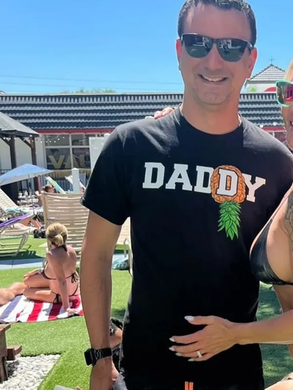 hothubbypov's BabeWiki Profile