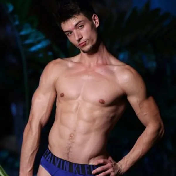 Hunter Straights's photo 5