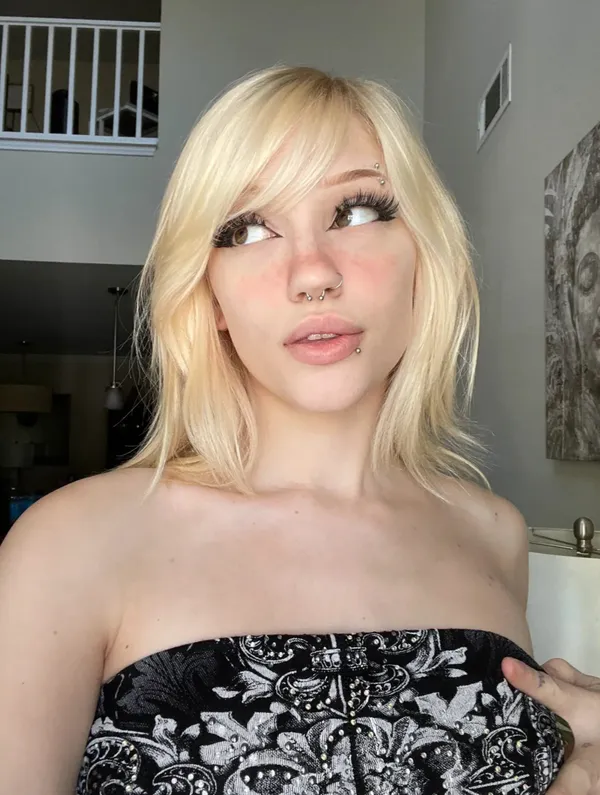 iluvl3x's BabeWiki Profile