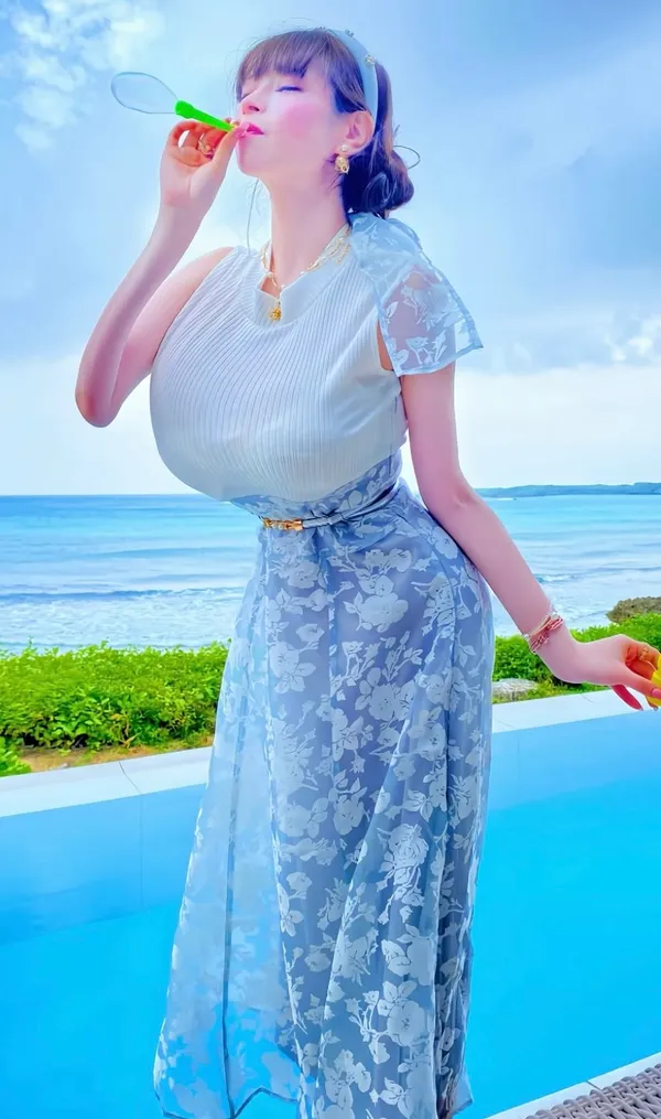 Inui Yuki's BabeWiki Profile