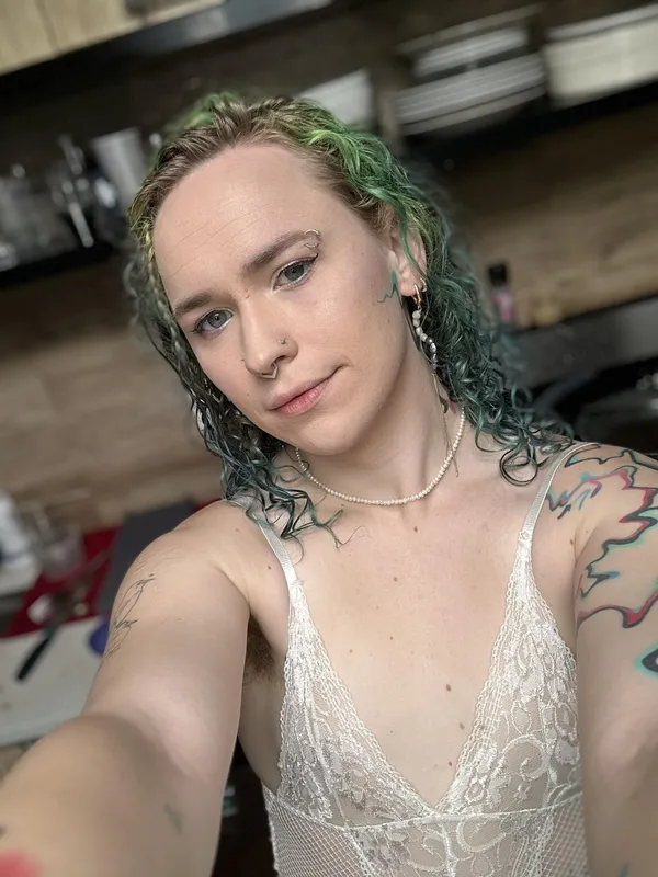 Iris Eclipse's BabeWiki Profile