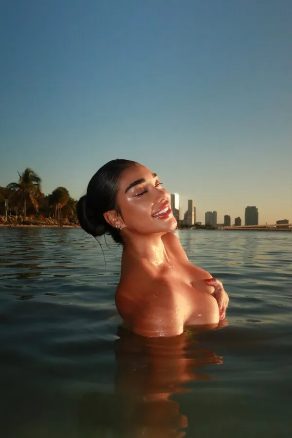 Isabella Herrera's BabeWiki Profile