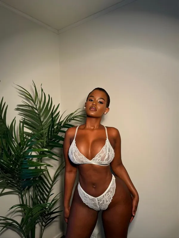 Isimbi Yvonne's photo 5