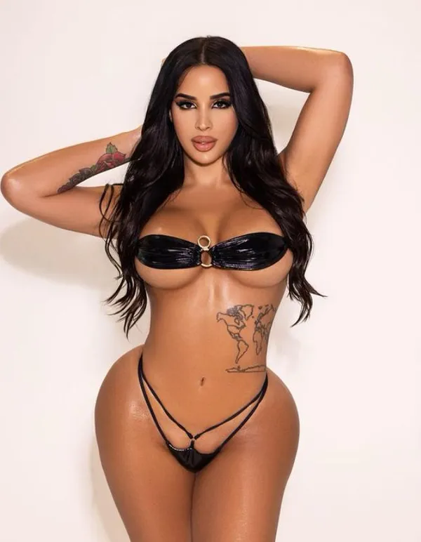 Italia Arianna's BabeWiki Profile