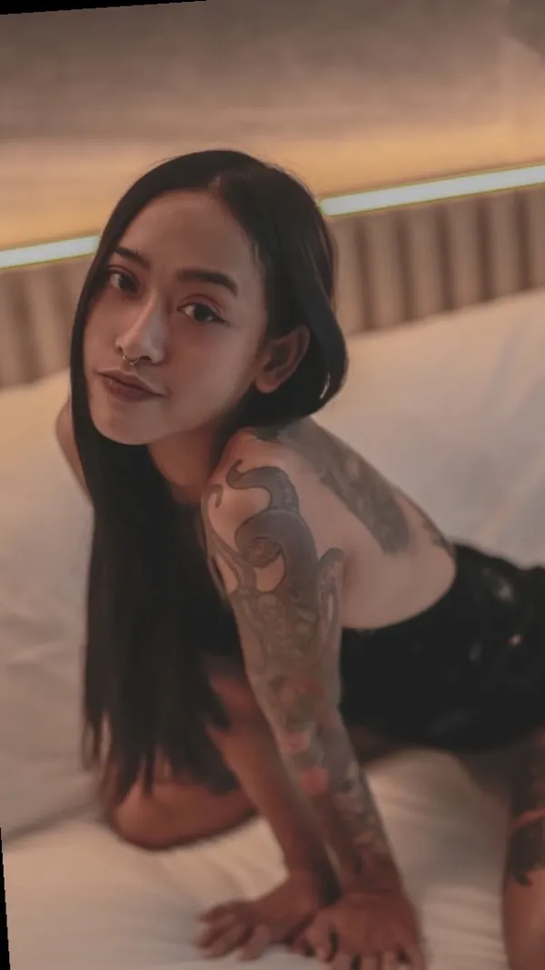 Janei Kham's BabeWiki Profile