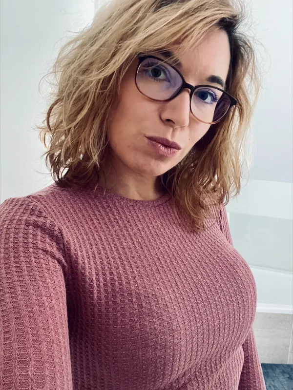 JasiBikini's BabeWiki Profile