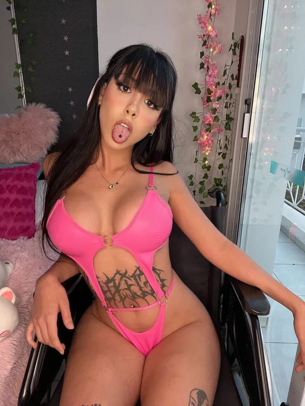 Jasmine Llamas's BabeWiki Profile