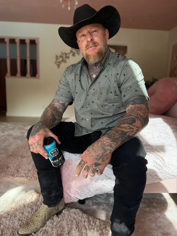 Jason Ellis's BabeWiki Profile