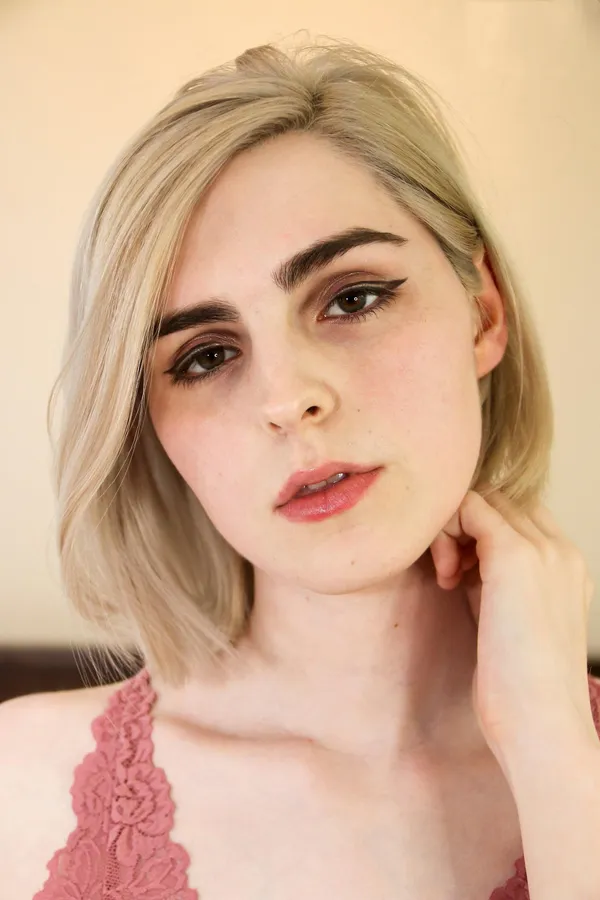 Jean Hollywood's BabeWiki Profile