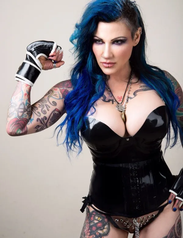 Jenevieve Hexxx's BabeWiki Profile