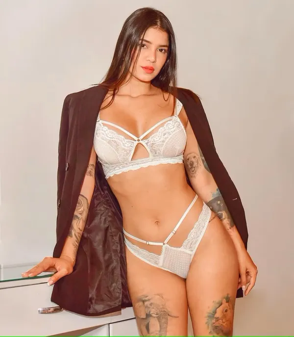 Jenn Muriel's BabeWiki Profile