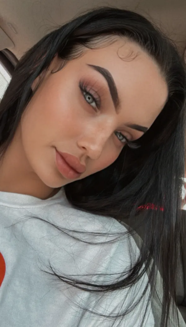 Jennifer Ariaa's photo 6