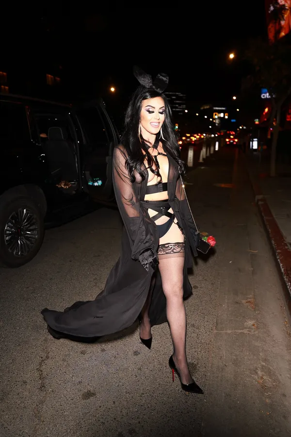 Jennifer Romas's photo 4