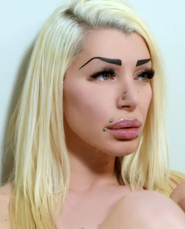 Jennyfer Stone's photo 2