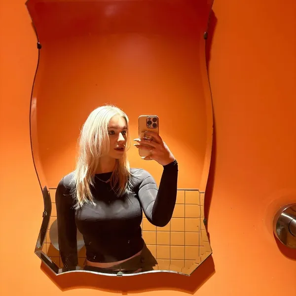 Jess Davies's photo 5