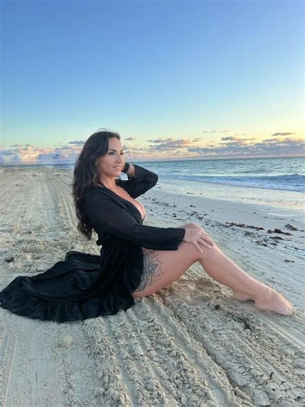 Jess Miller's photo 6