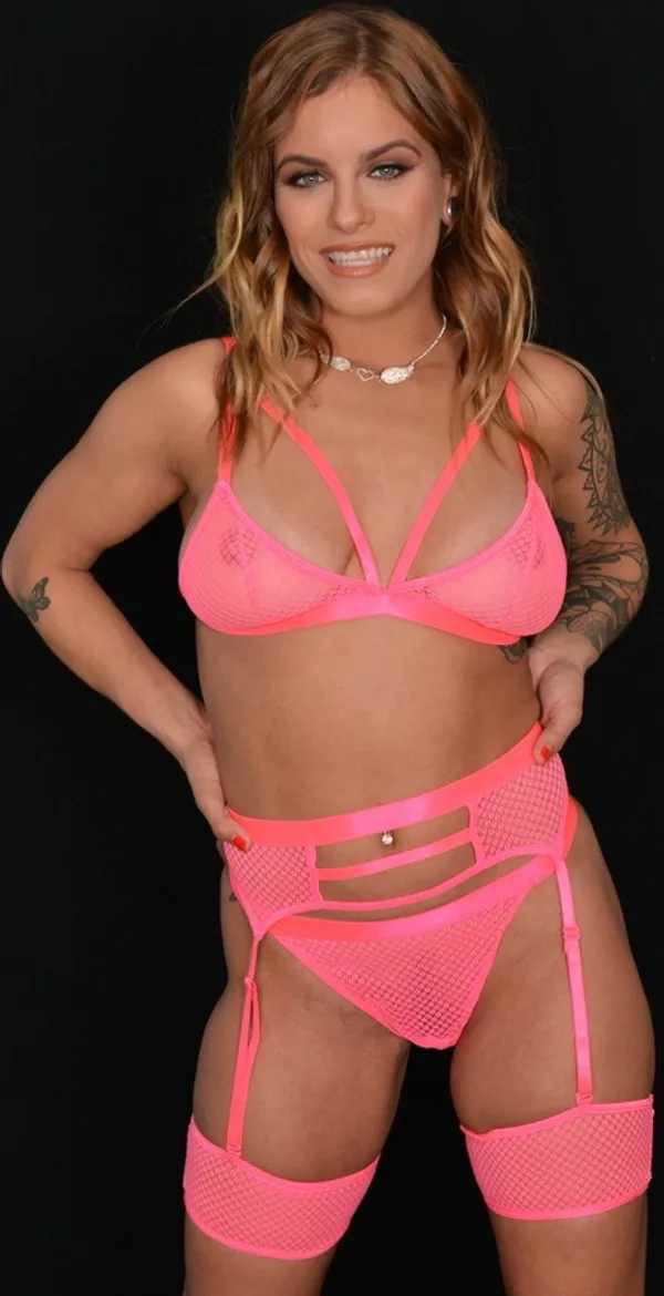 Jesse Pony's photo 7