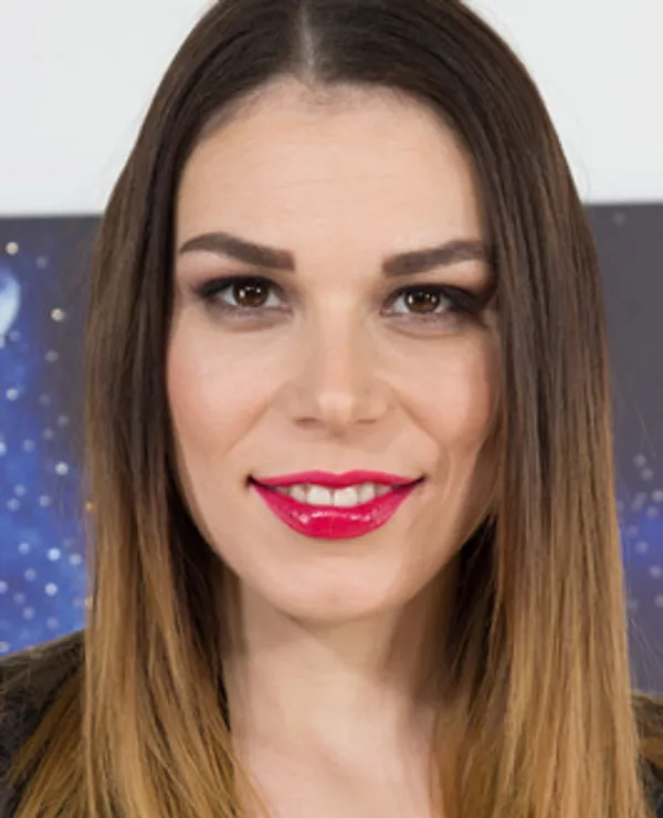 Jessica Bell's photo 8