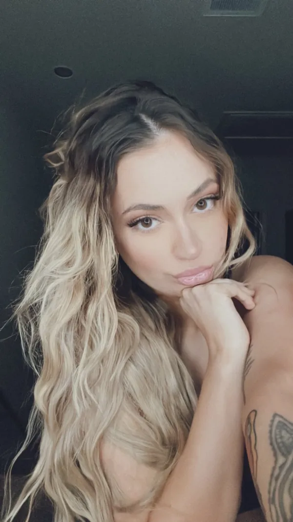 Jessica Revellie's BabeWiki Profile