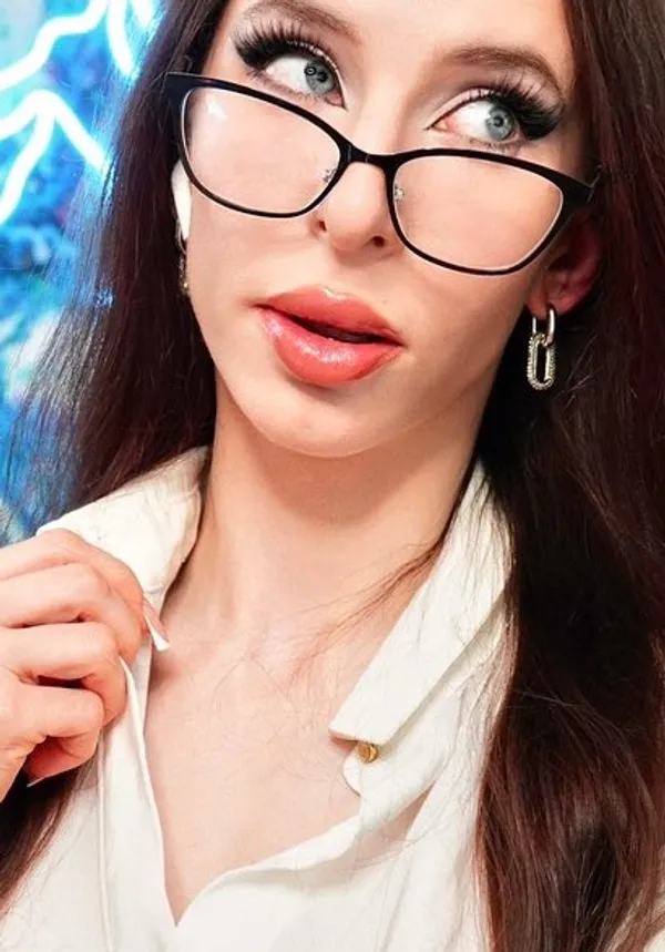 Jill Poison's BabeWiki Profile