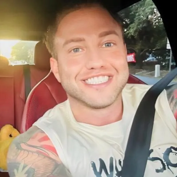 Joey Sausage Slinger's BabeWiki Profile