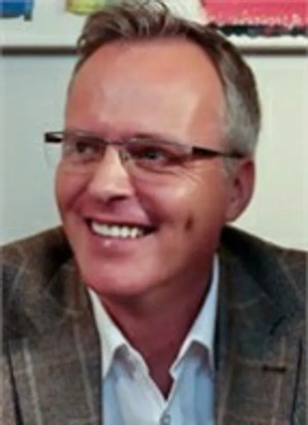 John Bishop's photo 6