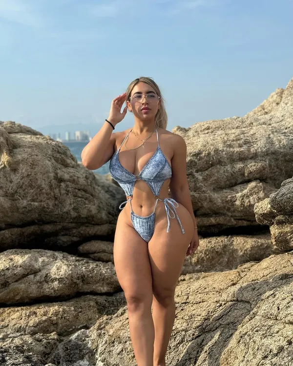 Josseline Garcia's BabeWiki Profile