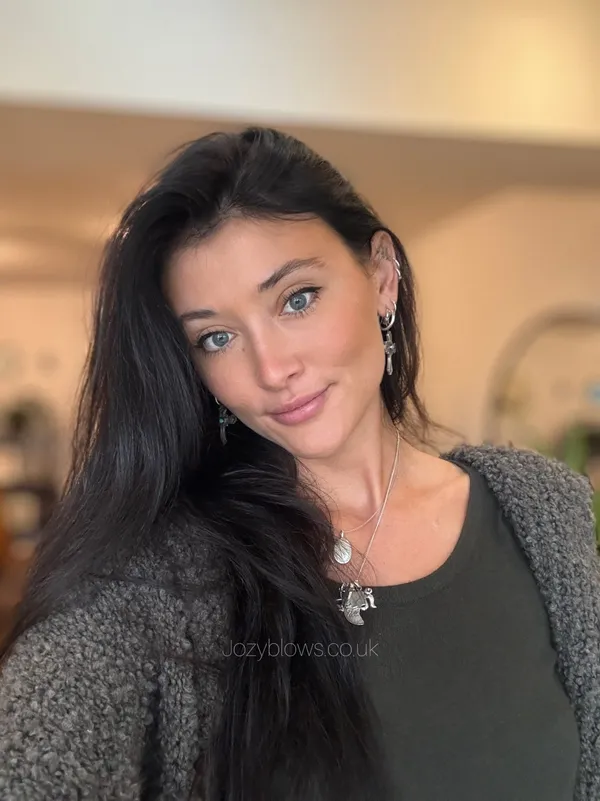 Jozy Blows's photo 6