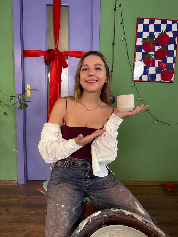 Judy Blooms's BabeWiki Profile