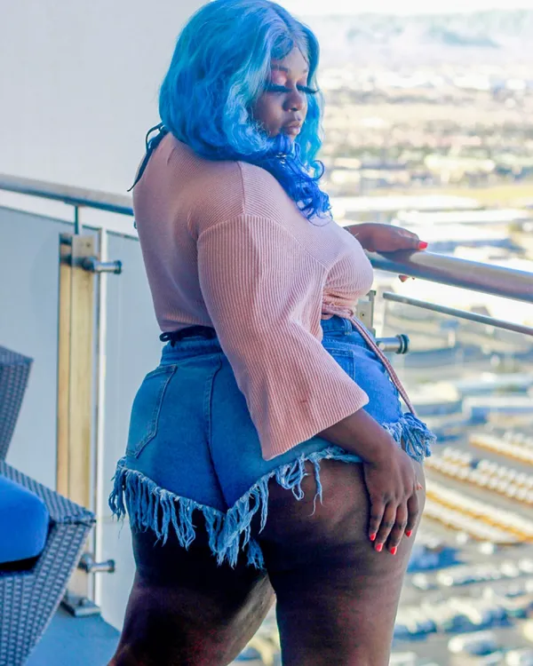 Juicy Dimpless's BabeWiki Profile