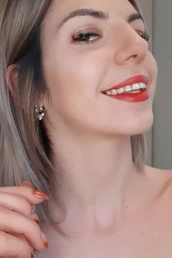 Julie's BabeWiki Profile