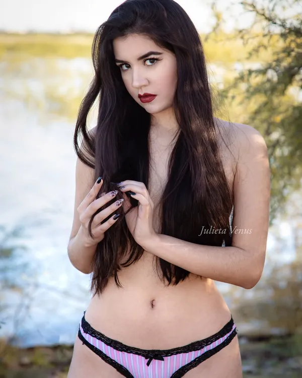 Julieta Venus's photo 5