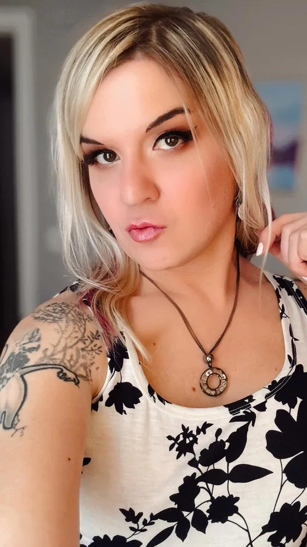 Kaela Luna's BabeWiki Profile