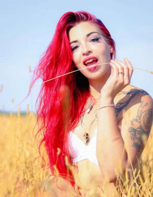 Kalli Poon's BabeWiki Profile