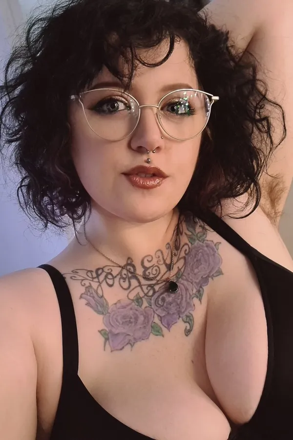 Kara Le Fay's BabeWiki Profile