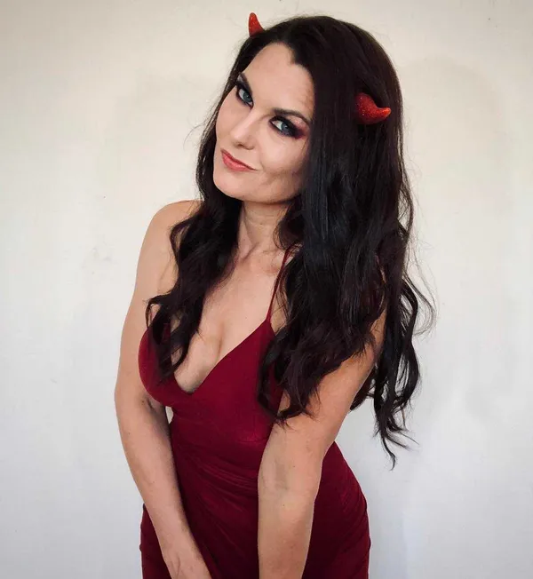 Katarina Waters's photo 5