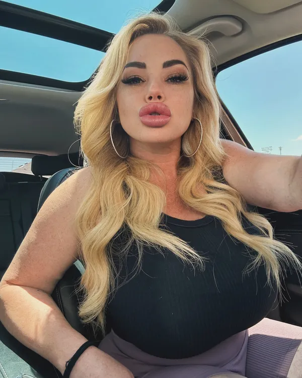 Katrina Thicc's photo 3