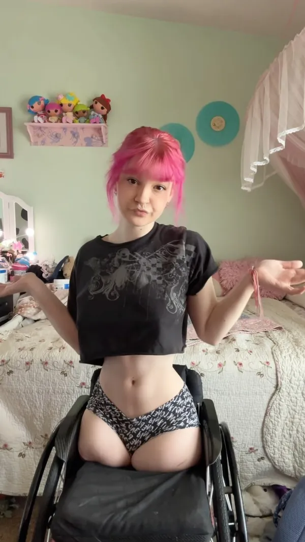 Kay Raine's BabeWiki Profile