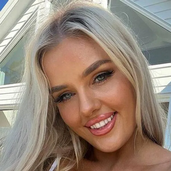 Kayla East's photo 4